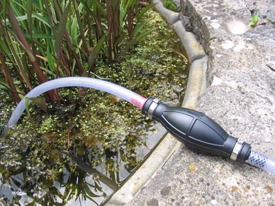 pompe arrosage a main